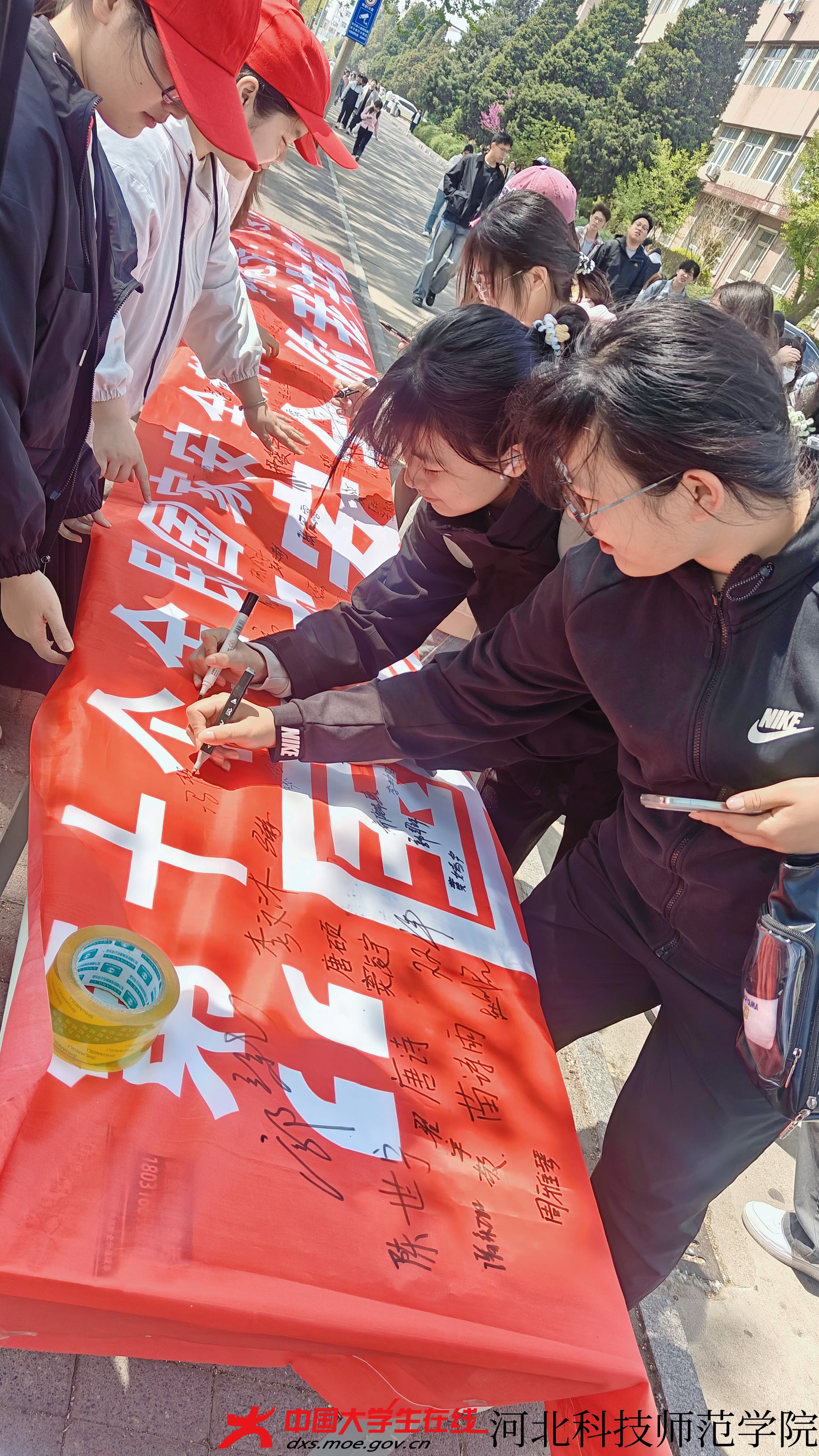 签字2.jpg 签字2.jpg